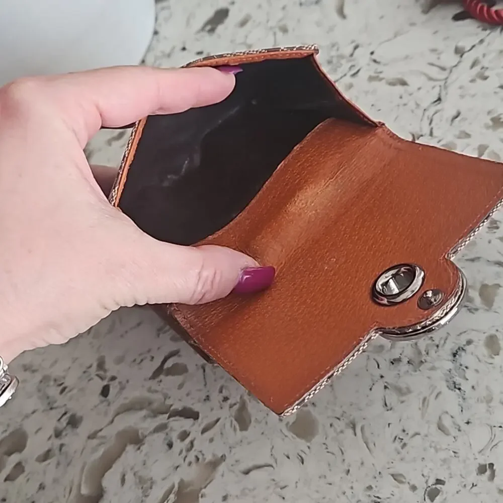 Gucci Beige Canvas Bifold Monogram Wallet - Unisex - Picture 7 of 13